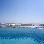 Luxury فندق مبيت وإفطار ثيرا