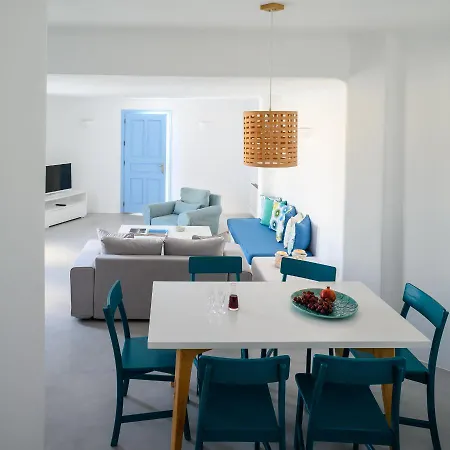 Luxury 4* Fira (Santorini)