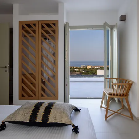 Luxury 4* Fira (Santorini)