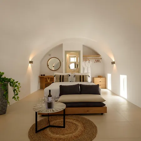 Luxury Bed & Breakfast Fira (Santorini)