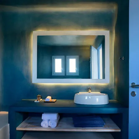 Luxury Fira (Santorini)