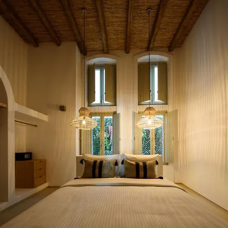Bed & Breakfast Luxury Fira (Santorini)