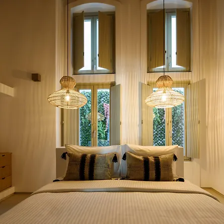 Luxury Bed & Breakfast 4*