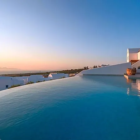 Luxury Fira (Santorini)
