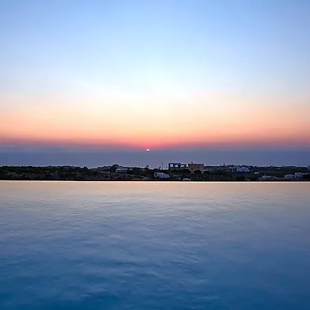 Luxury Bed & Breakfast Fira (Santorini)