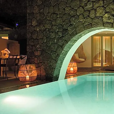 Luxury Bed & Breakfast 4*