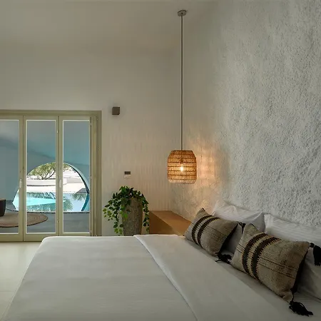 Luxury 4* Fira (Santorini)