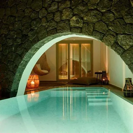 Luxury 4*