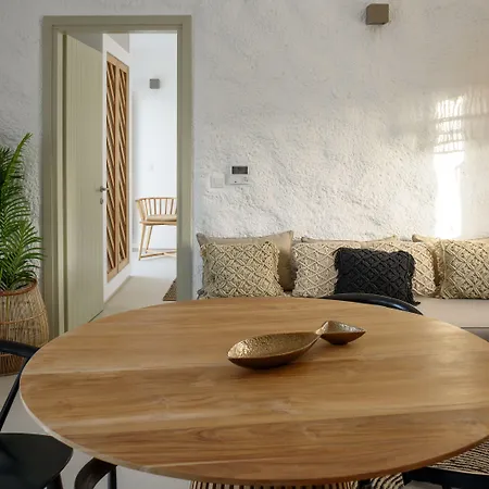 Luxury Oda ve Kahvaltı Fira (Santorini)