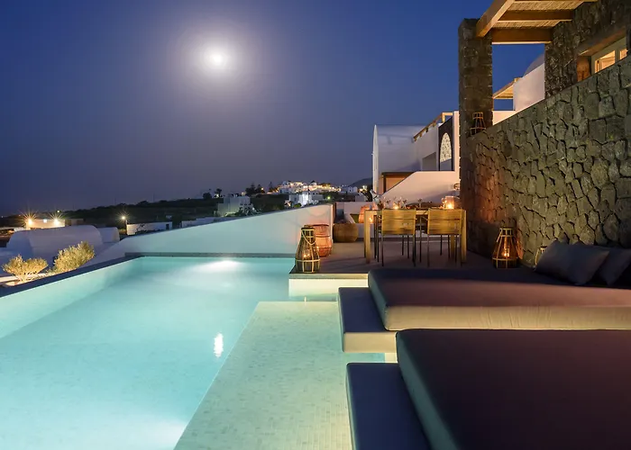 Luxury Fira (Santorini)